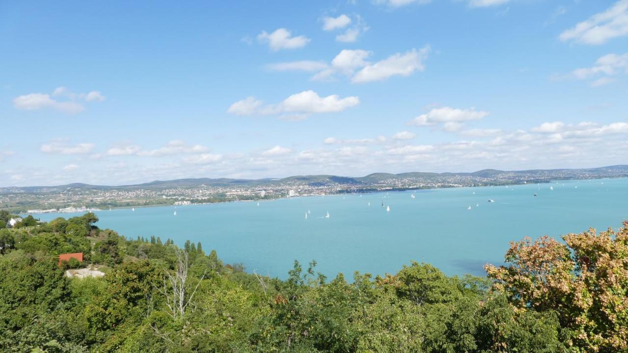 Familia Camping Balaton Hotel Balatonoszod Ngoại thất bức ảnh